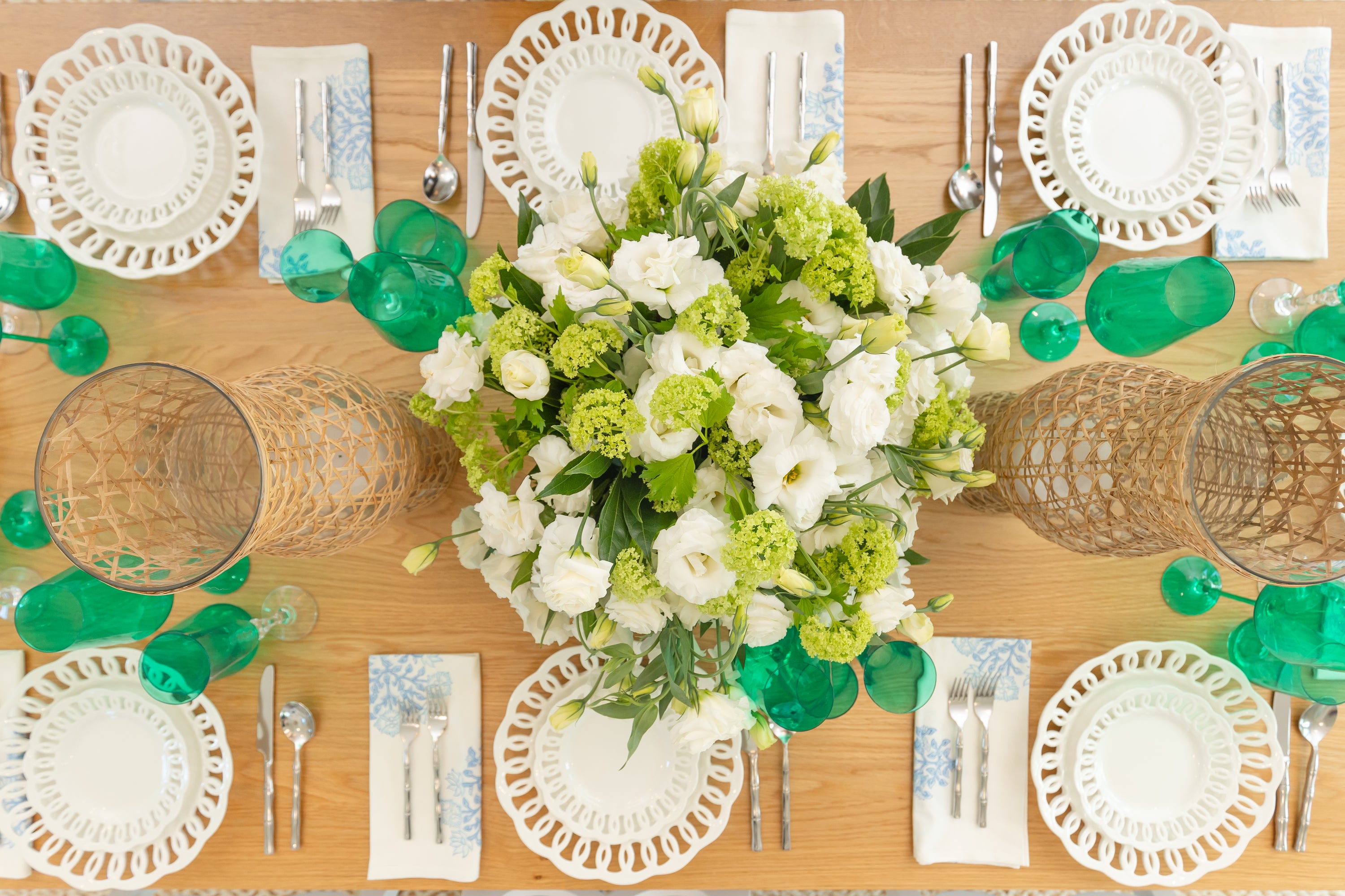 An Elegant Kelly Green Gathering